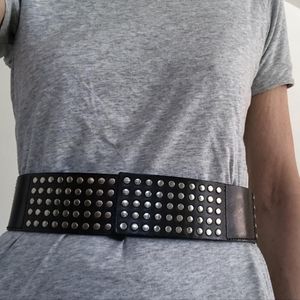 BE&D Black Silver Stud belt Small